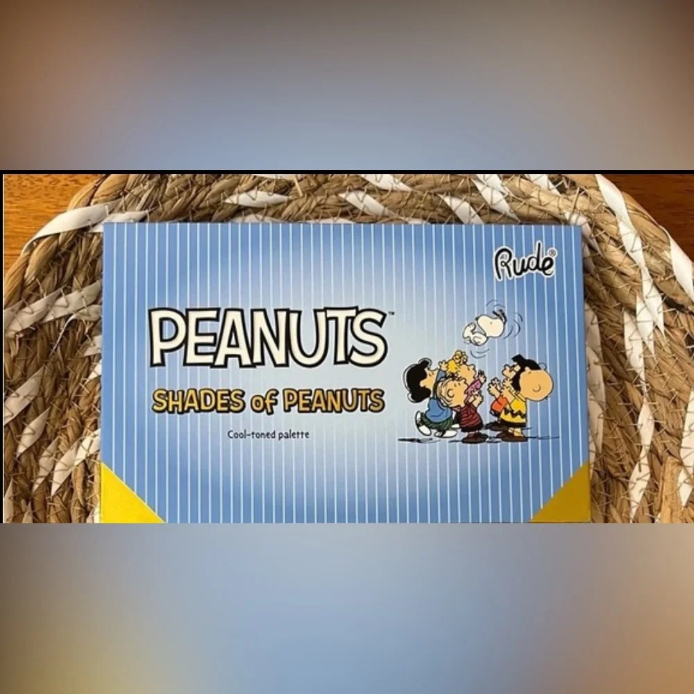 Rude X Peanuts. Shades of Peanuts Cool-tone Eyeshadow Palette with 15 sh…